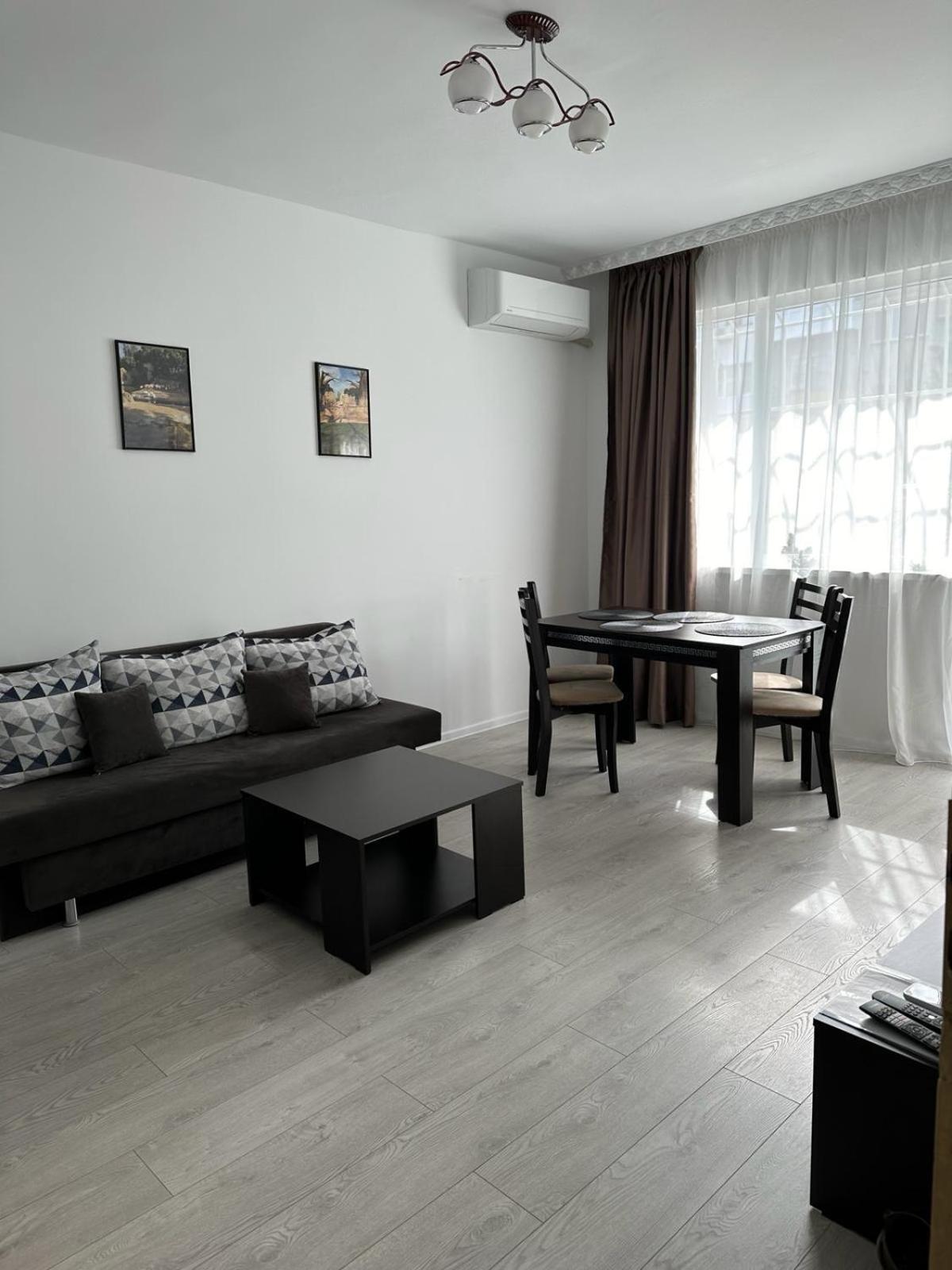 Апартамент Рентал 1 Varna Exterior photo